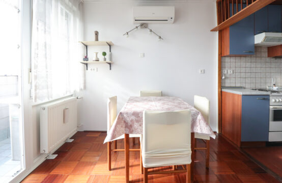 TRNSKO, UGODAN 2-SOBAN STAN S POGLEDOM***BEZ PROVIZIJE!!!***