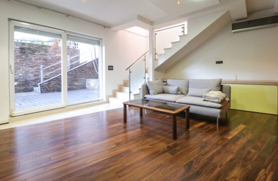 BUKOVAC, PROSTRAN 5-SOBAN STAN, TERASA, 2VPM***BEZ PROVIZIJE!!!***