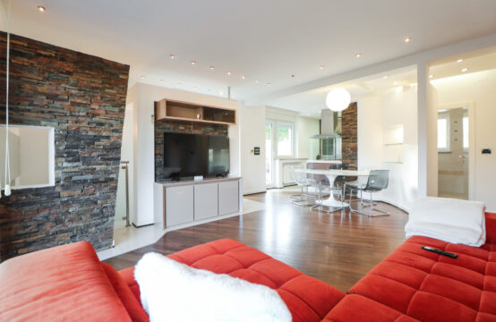 BUKOVAC, PROSTRAN 5-SOBAN STAN, TERASA, 2VPM***BEZ PROVIZIJE!!!***