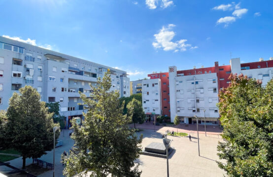 ŠPANSKO, 4-SOBAN STAN S GARAŽOM***BEZ PROVIZIJE!!!***