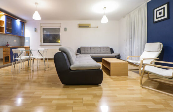 VOLTINO, 3-SOBAN STAN S BALKONOM***BEZ PROVIZIJE!!!***