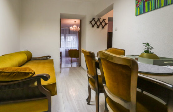 MAKSIMIR, PETROVA, MANJI UREĐEN STAN***BEZ PROVIZIJE!!!***