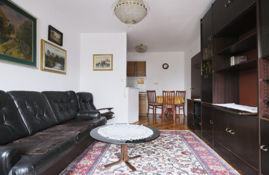 TREŠNJEVKA-CENTAR, IZNIMNO UREDAN 2-SOBAN STAN***BEZ PROVIZIJE***