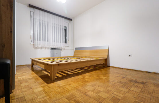 SLOBOŠTINA, 3-SOBAN STAN***BEZ PROVIZIJE!!!***