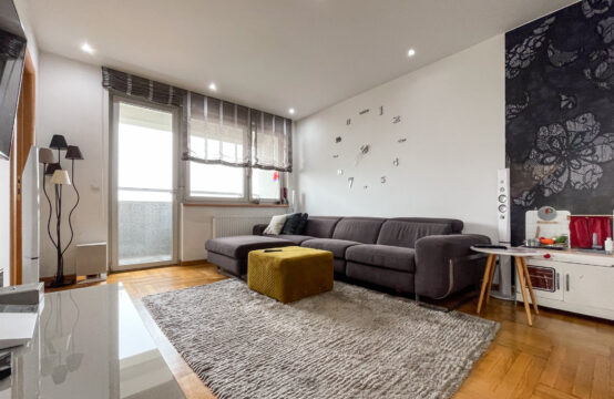 MALEŠNICA, TOP 3-SOBAN STAN S 2GPM***BEZ PROVIZIJE!!!***