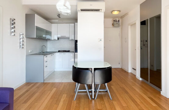 ČRNOMEREC, CANKAREVA UL., PREKRASAN 3-SOBAN ***BEZ PROVIZIJE!!!***