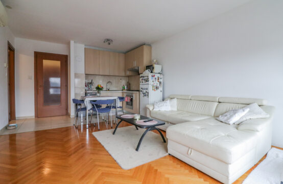 TRNJE, SUPILOVA, 3-SOBAN STAN S GPM U NOVIJOJ ZGRADI***BEZ PROVIZIJE!!!***