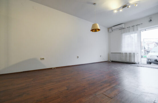 KAJZERICA, POSLOVNI PROSTOR 45M2 ***BEZ PROVIZIJE!!!***