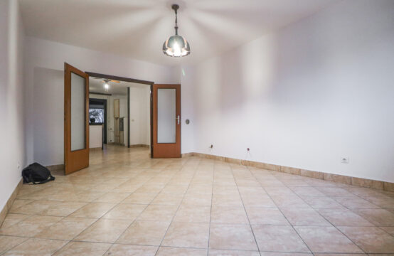 MALEŠNICA, PROSTRAN 4-SOBAN STAN, LOGGIA, SPREMIŠTE***BEZ PROVIZIJE!!!***