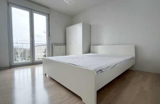 NOVI ZAGREB/TRNSKO RENOVIRAN 2-SOBAN***BEZ PROVIZIJE!!!***