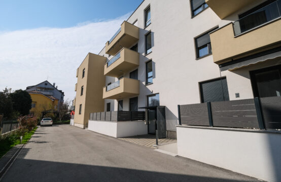 PODSUSED, TOP 4-SOBAN STAN S BALKONOM I 2 VPM***BEZ PROVIZIJE!!!***