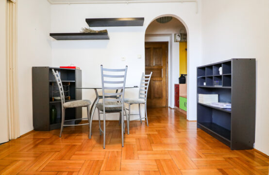 VRBIK, UGODAN 2-SOBAN STAN S LOGGIOM ***BEZ PROVIZIJE!!!***