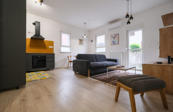 KAJZERICA, NOVOUREĐEN 3-SOBAN STAN ***BEZ PROVIZIJE!!!***