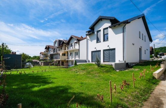 BREGANA, MODERNA NOVOGRADNJA, KUĆA 210M2 ***BEZ PROVIZIJE!!!***