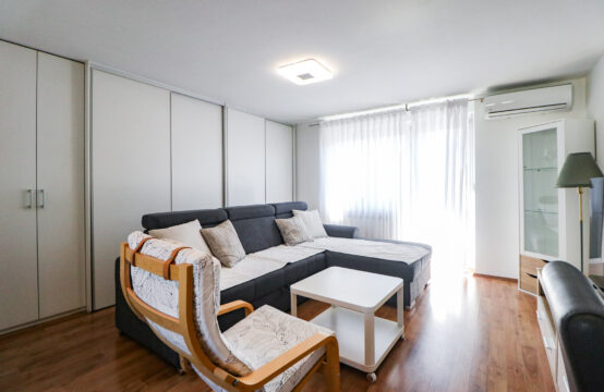 TREŠNJEVKA, SELSKA, 2-SOBAN, BALKON, GARAŽA***BEZ PROVIZIJE!!!***