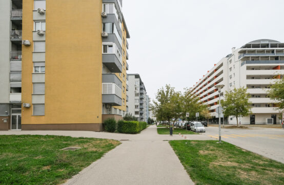 ŠPANSKO, V.KORAJCA, UREĐEN, 2-SOBAN, LOGGIA, GPM***BEZ PROVIZIJE!!!***